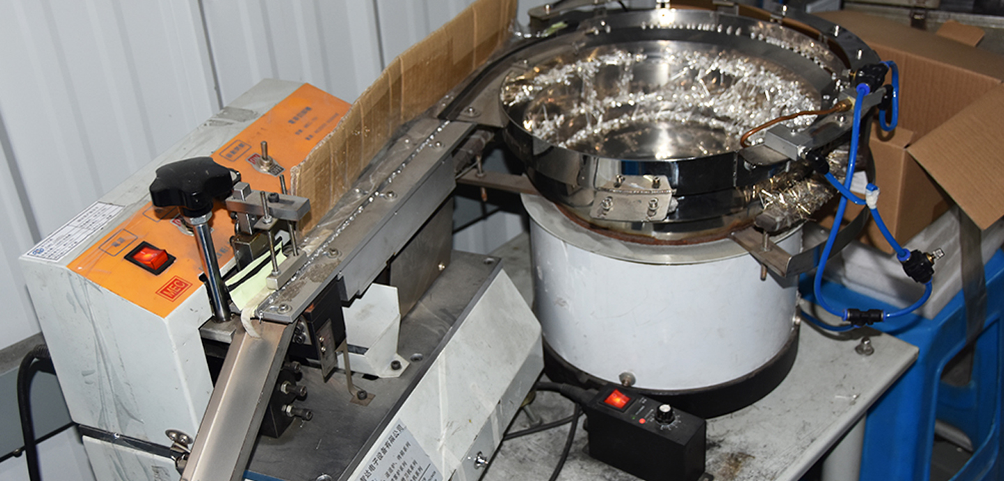 Vifaa vya Uzalishaji wa Luminaire